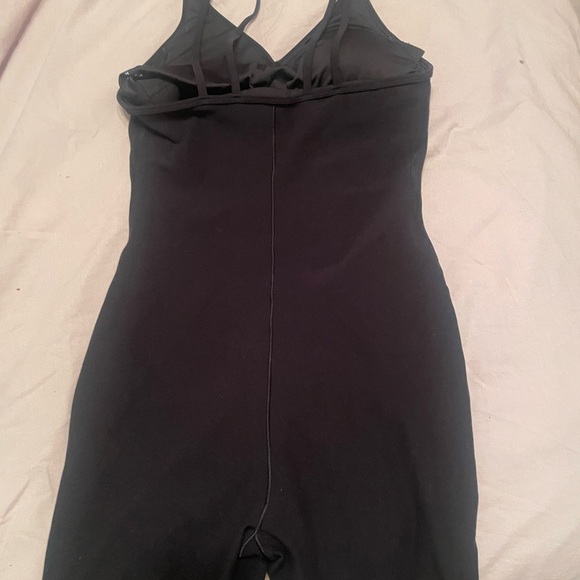 Alo Sun’s Out Onsie - Picture 4 of 6